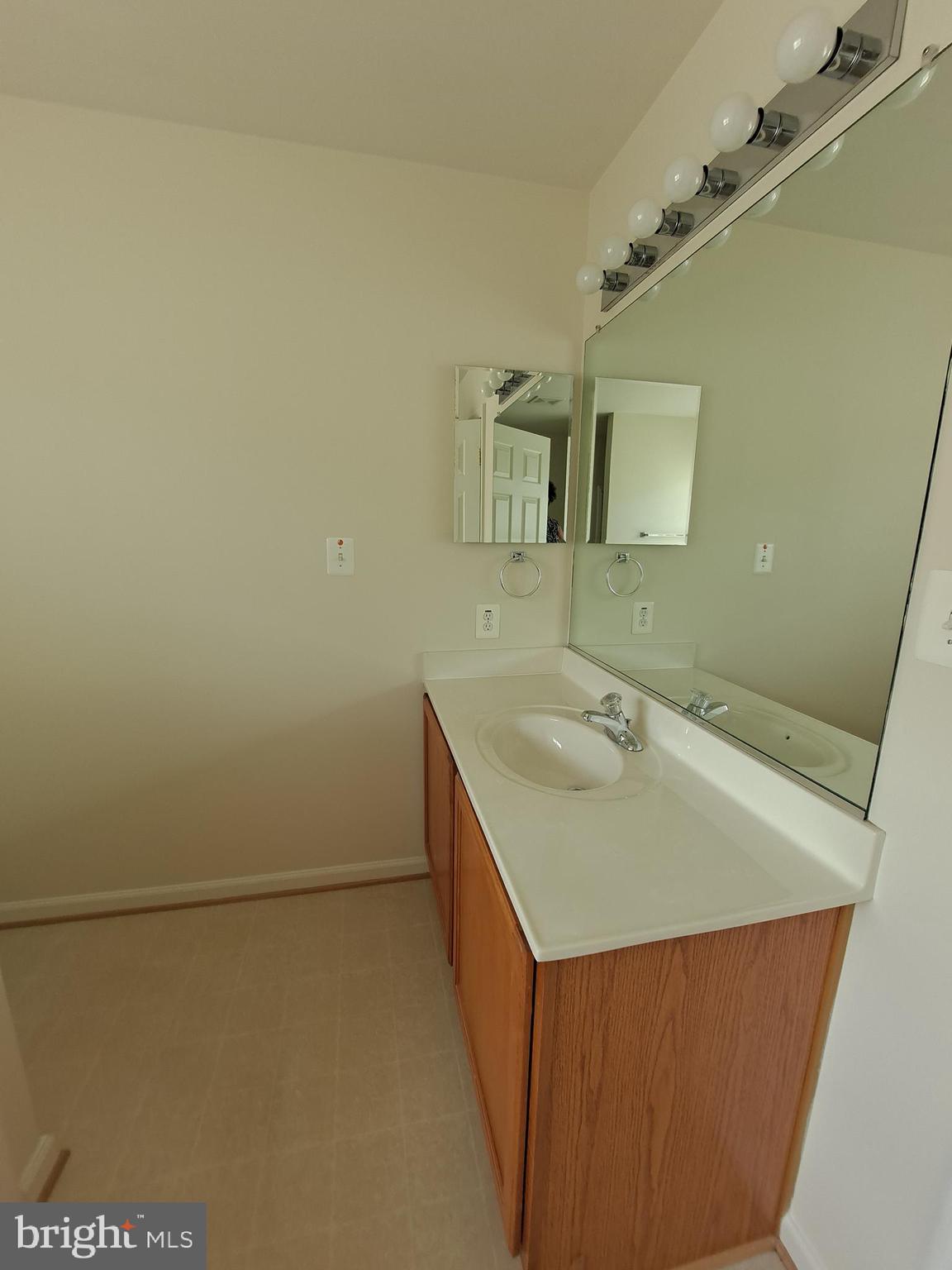 LEE'S CROSSING - Residential