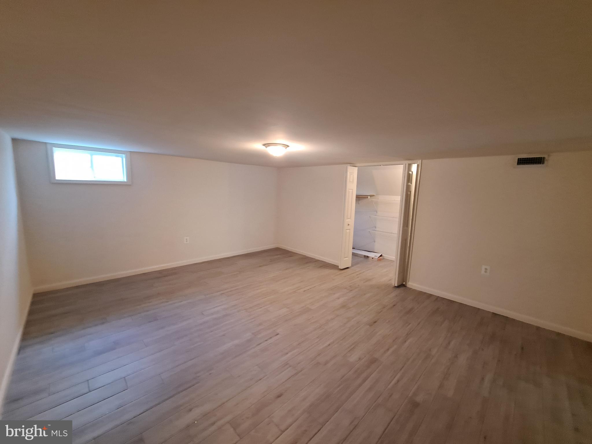 LEE'S CROSSING - Residential