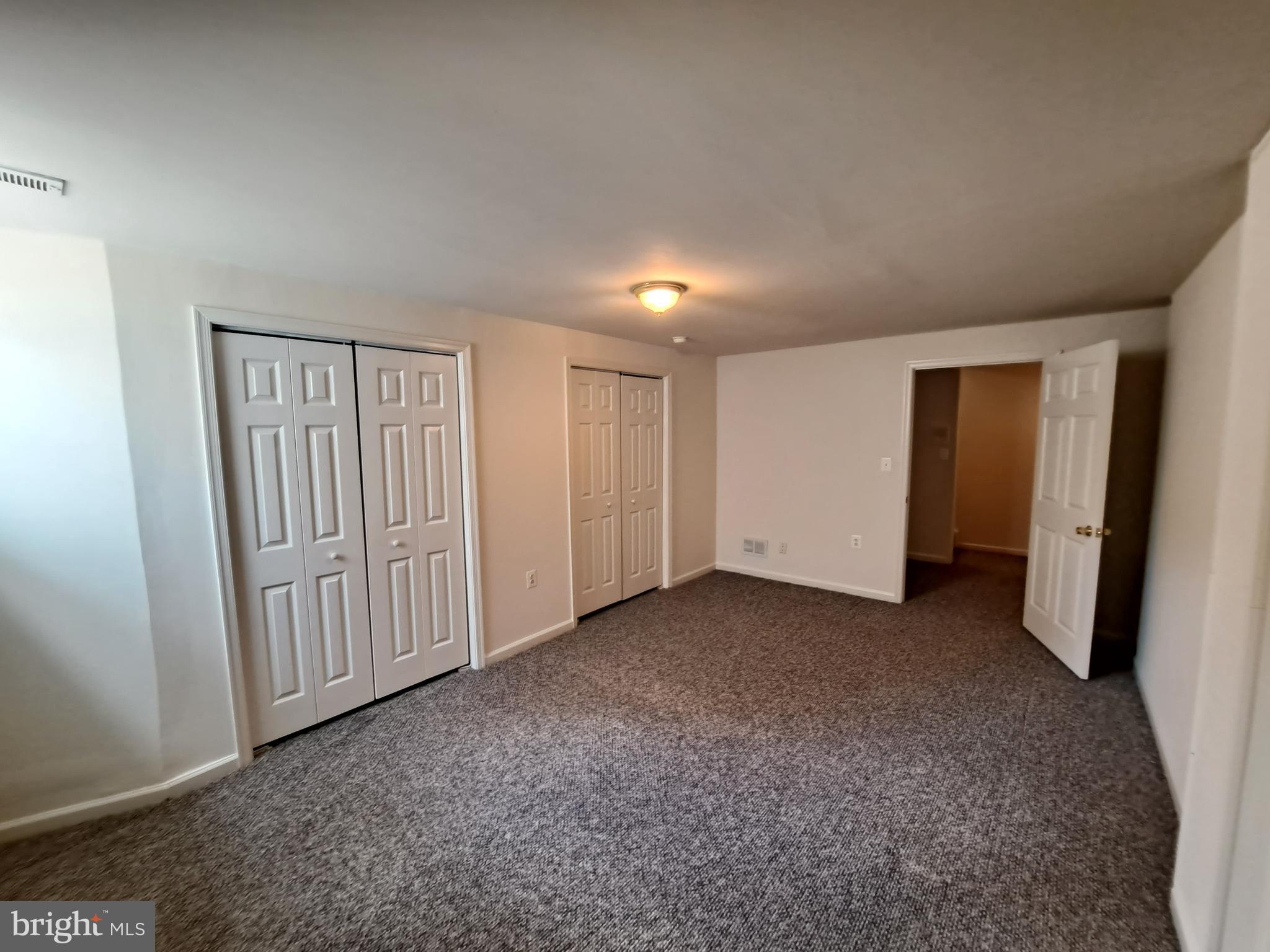 LEE'S CROSSING - Residential