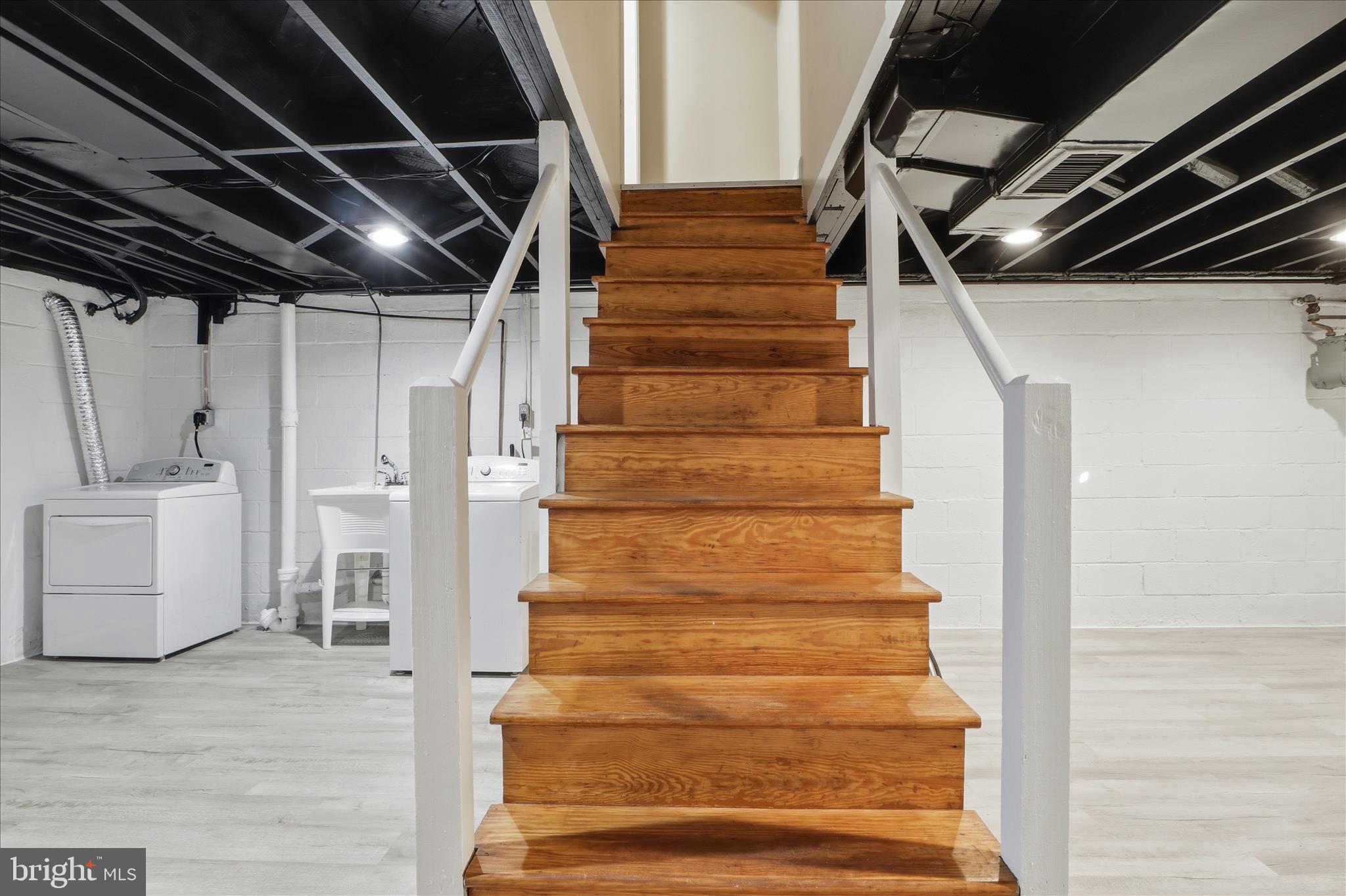 YALE HEIGHTS - Residential