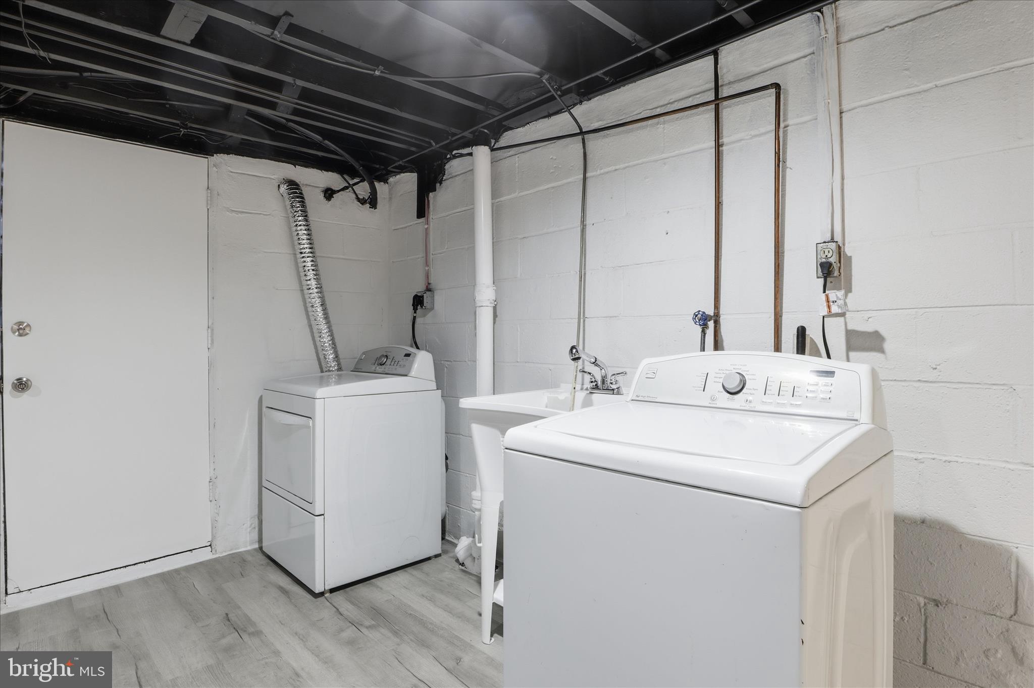 YALE HEIGHTS - Residential