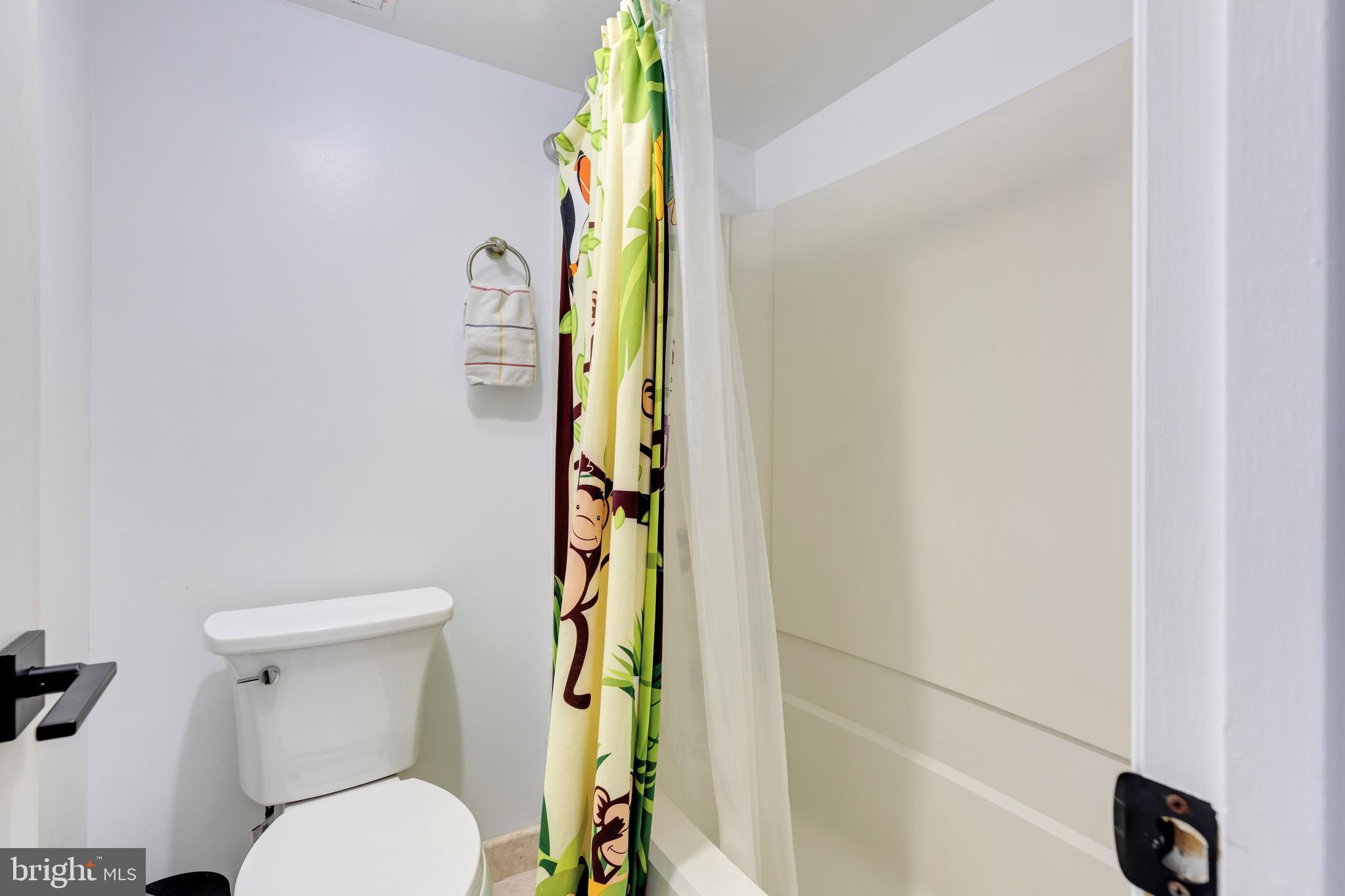 ROTONDA - Residential Lease