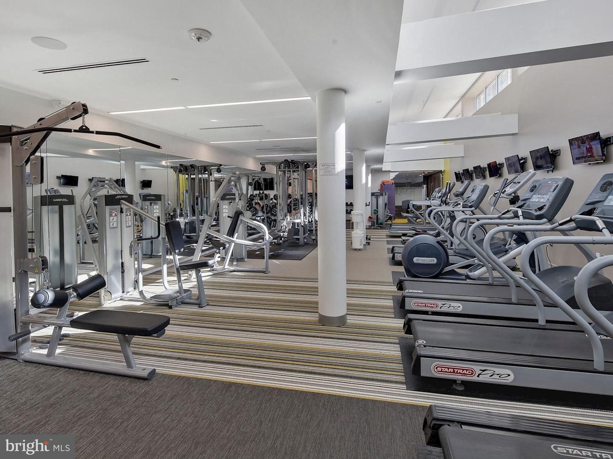 ROTONDA - Residential Lease