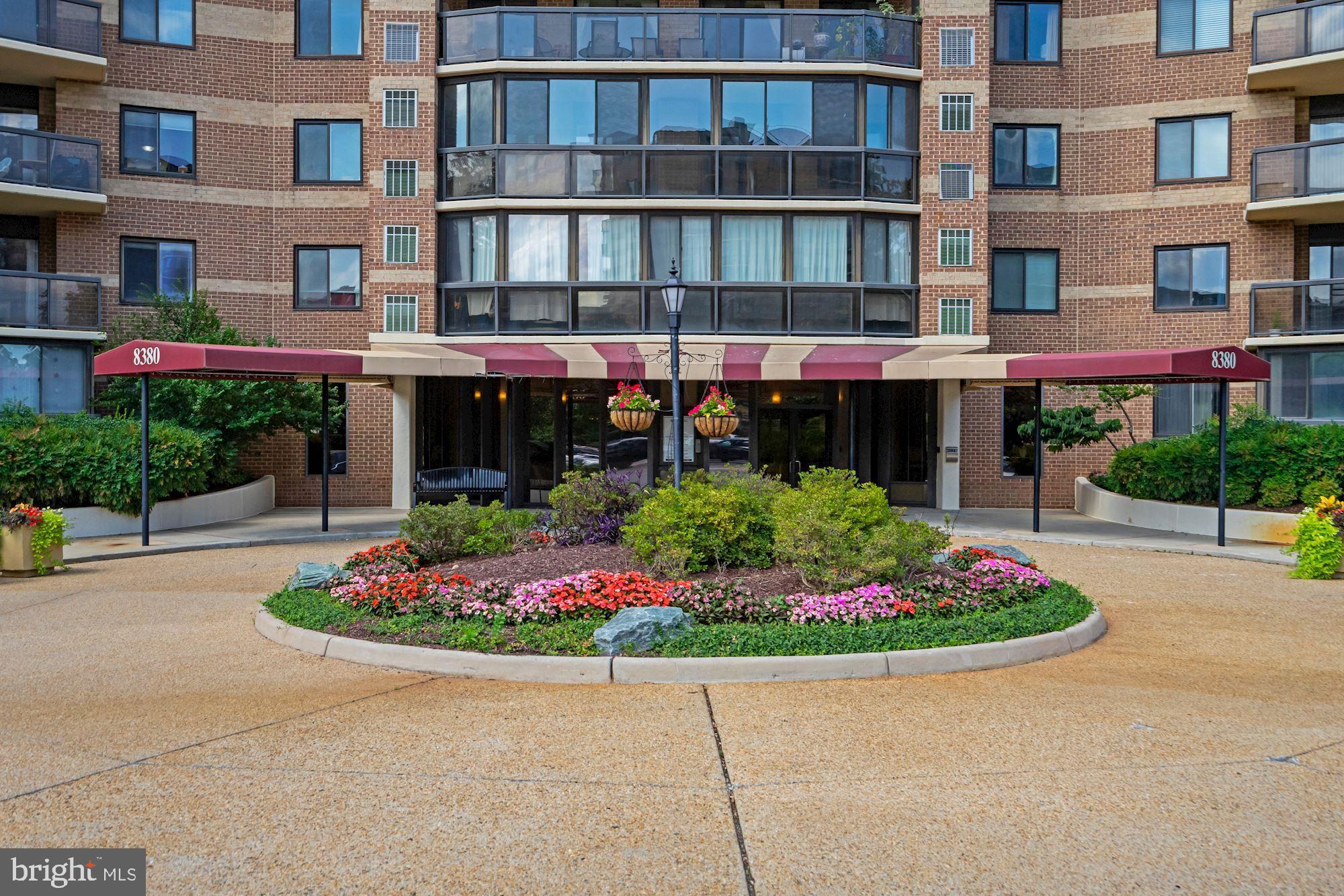 ROTONDA - Residential Lease