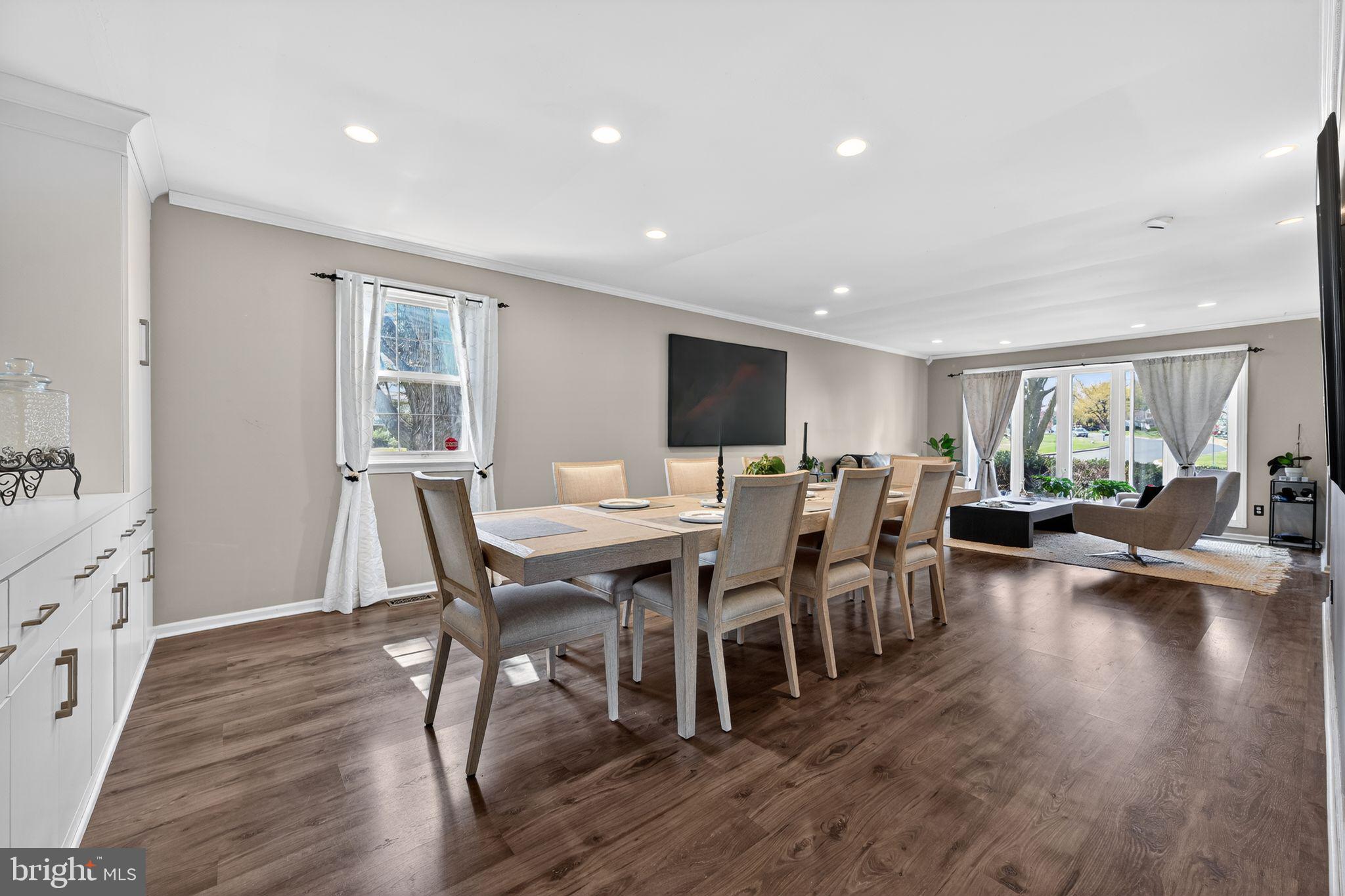 WINDMILL VIL - Residential