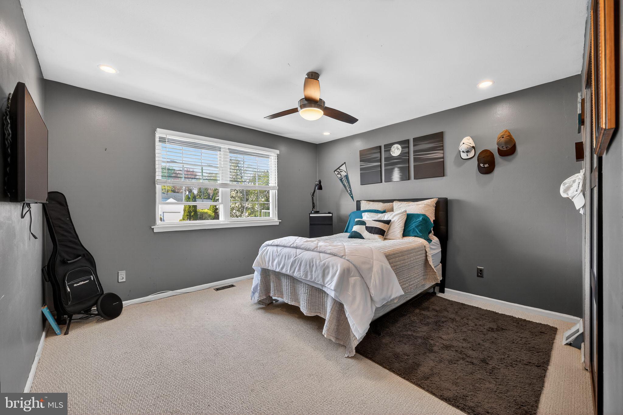 WINDMILL VIL - Residential