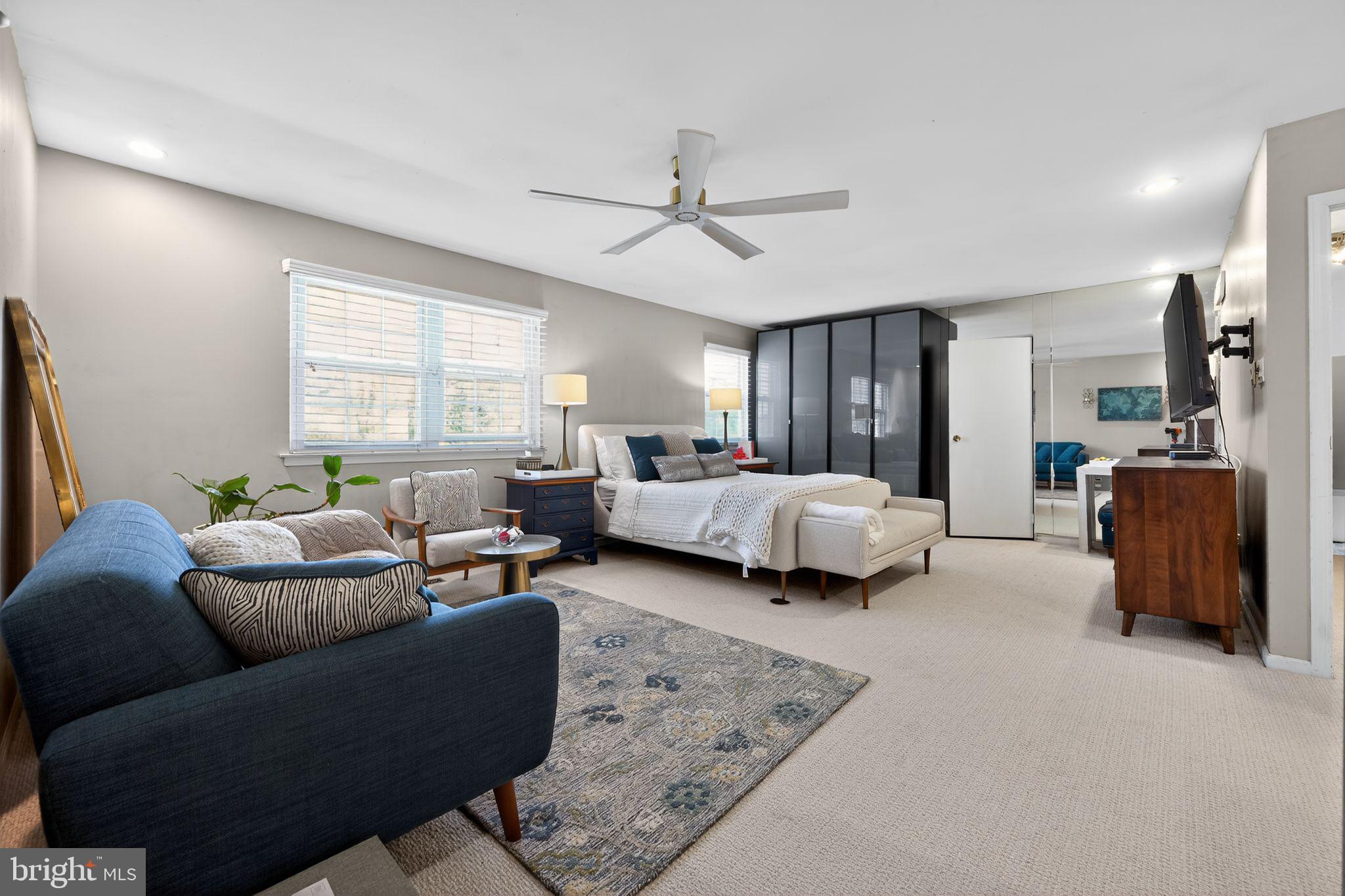 WINDMILL VIL - Residential