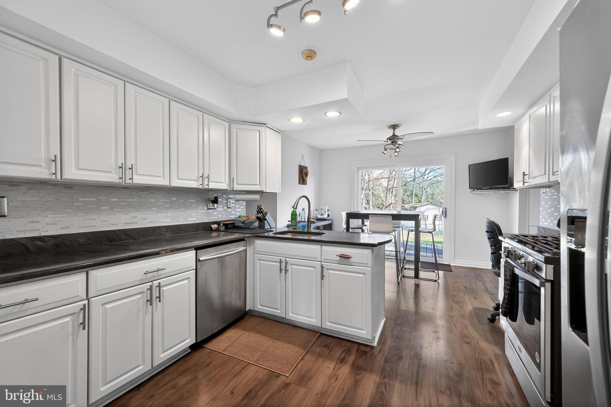 WINDMILL VIL - Residential