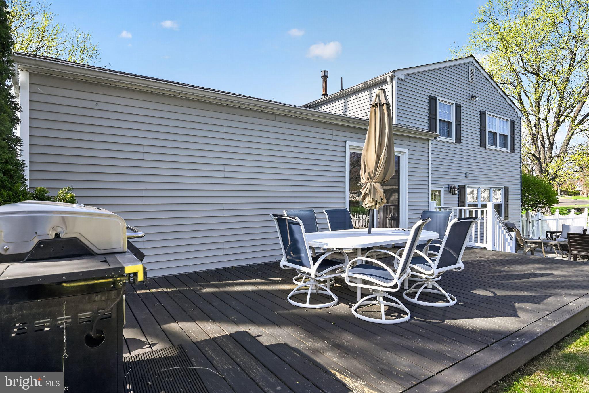 WINDMILL VIL - Residential