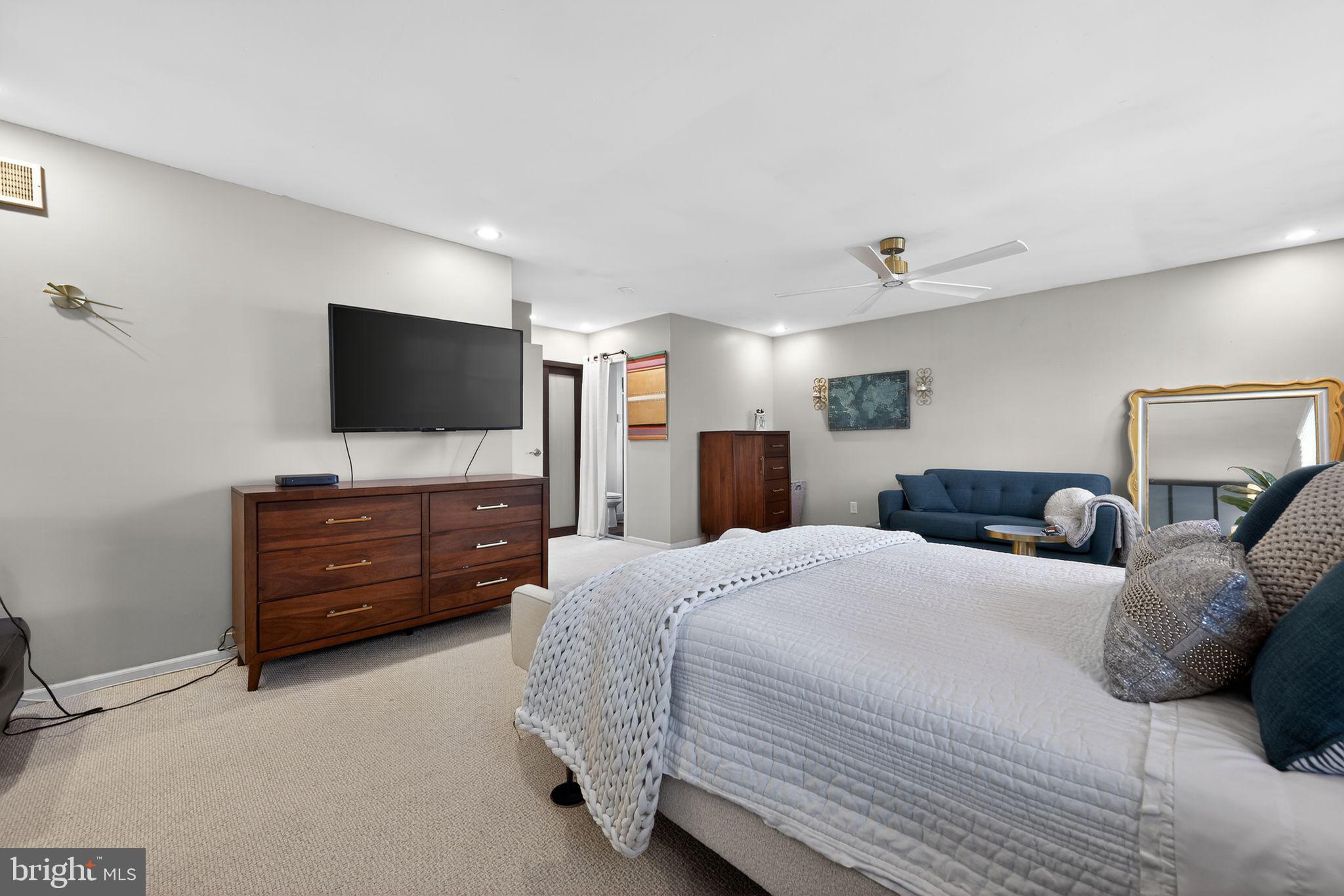 WINDMILL VIL - Residential