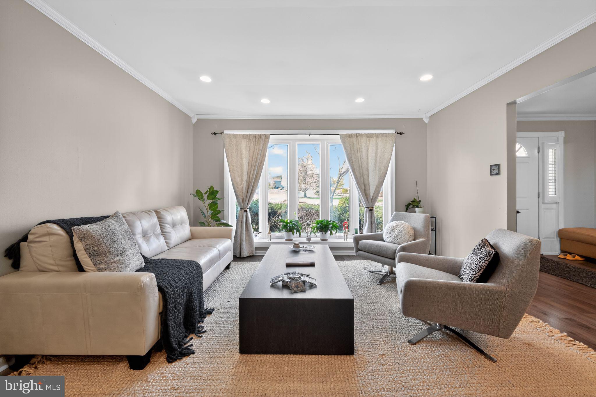 WINDMILL VIL - Residential