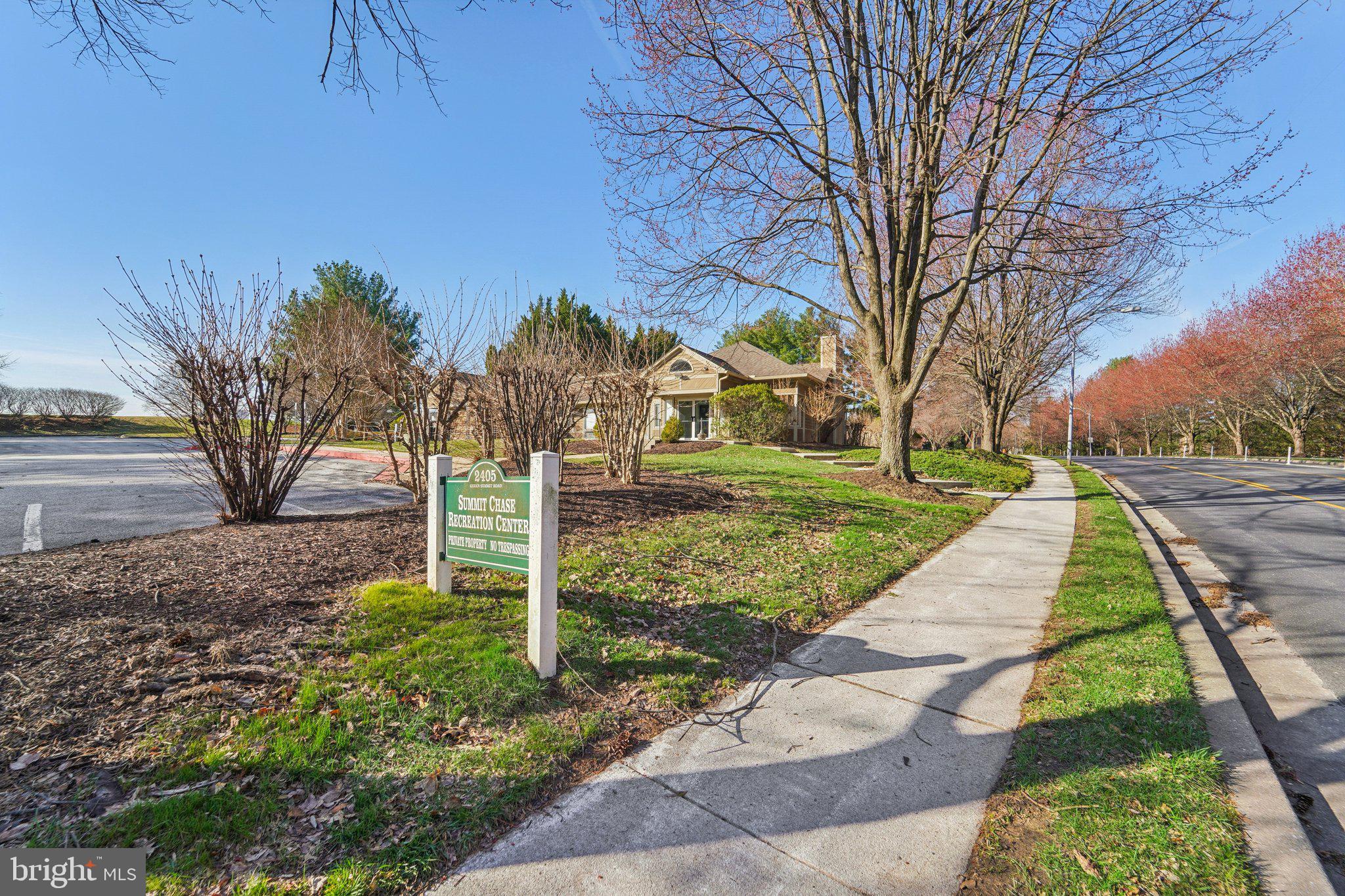 SUMMIT CHASE - Residential