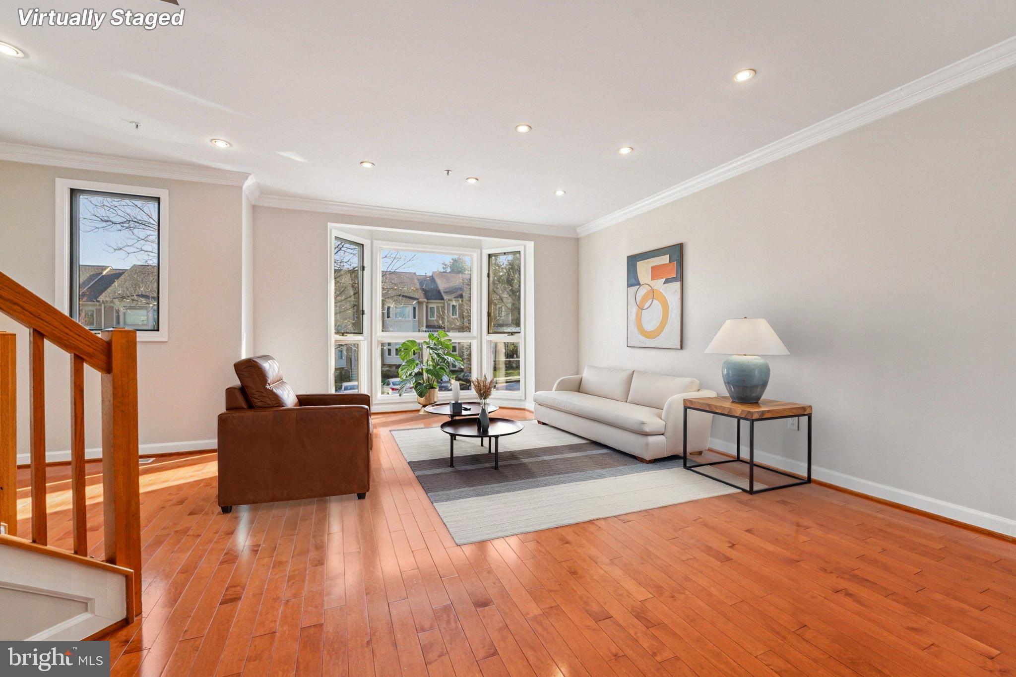 SUMMIT CHASE - Residential