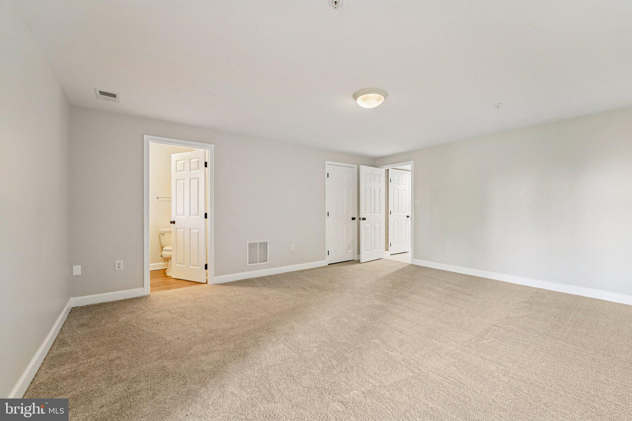 SUMMIT CHASE - Residential