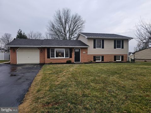 260 BAUMGARDNER DRIVE GREENCASTLE PA 17225