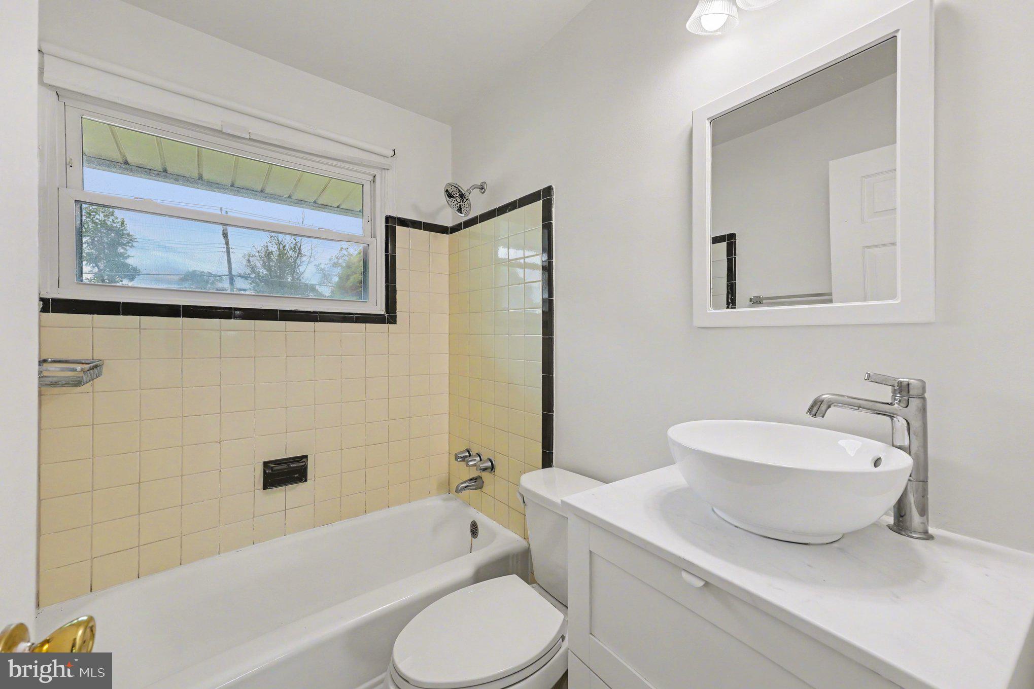 EDSALL PARK - Residential