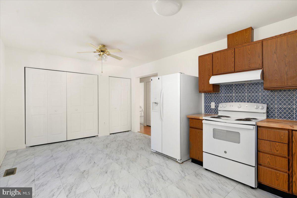 SOMERSET LANDING - Residential