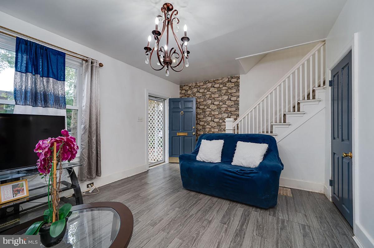 391 SUNSET ROAD