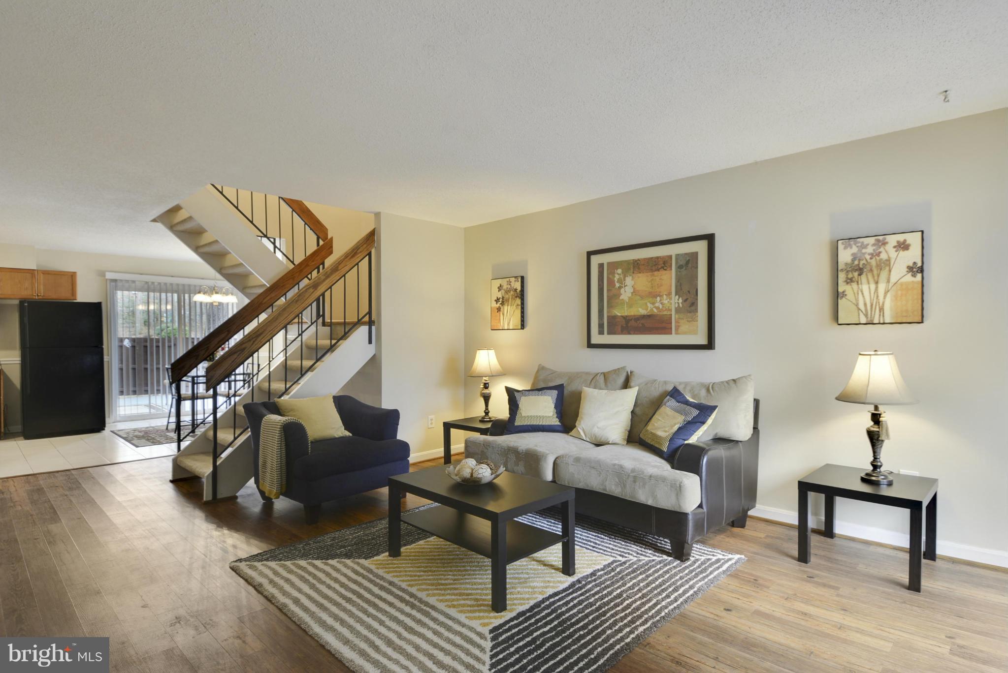 RESTON - Residential