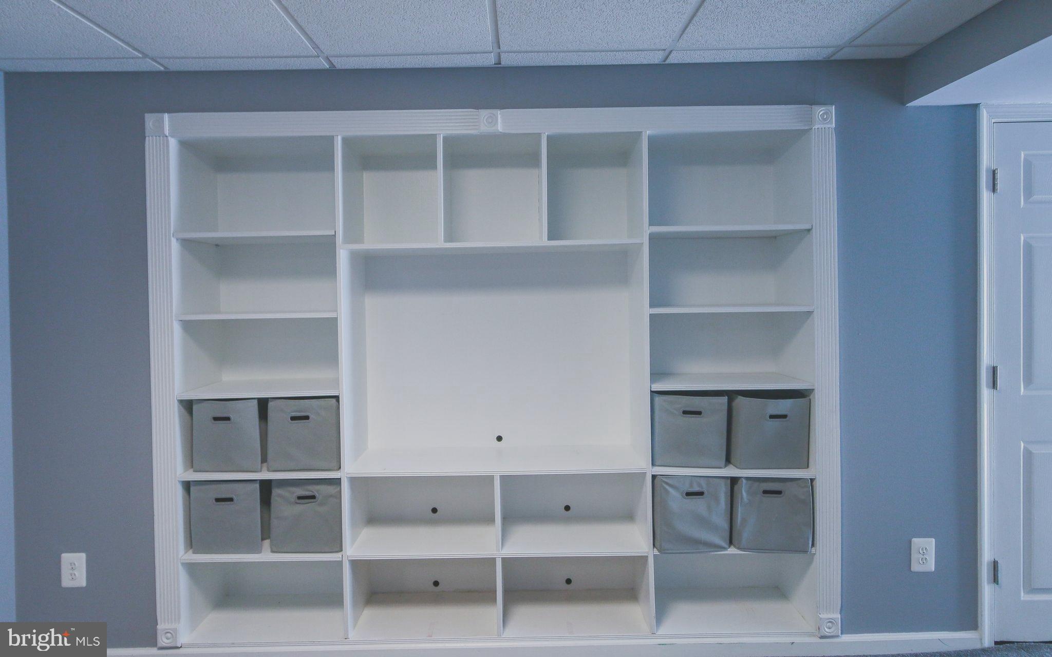 CROSS POINT - Residential