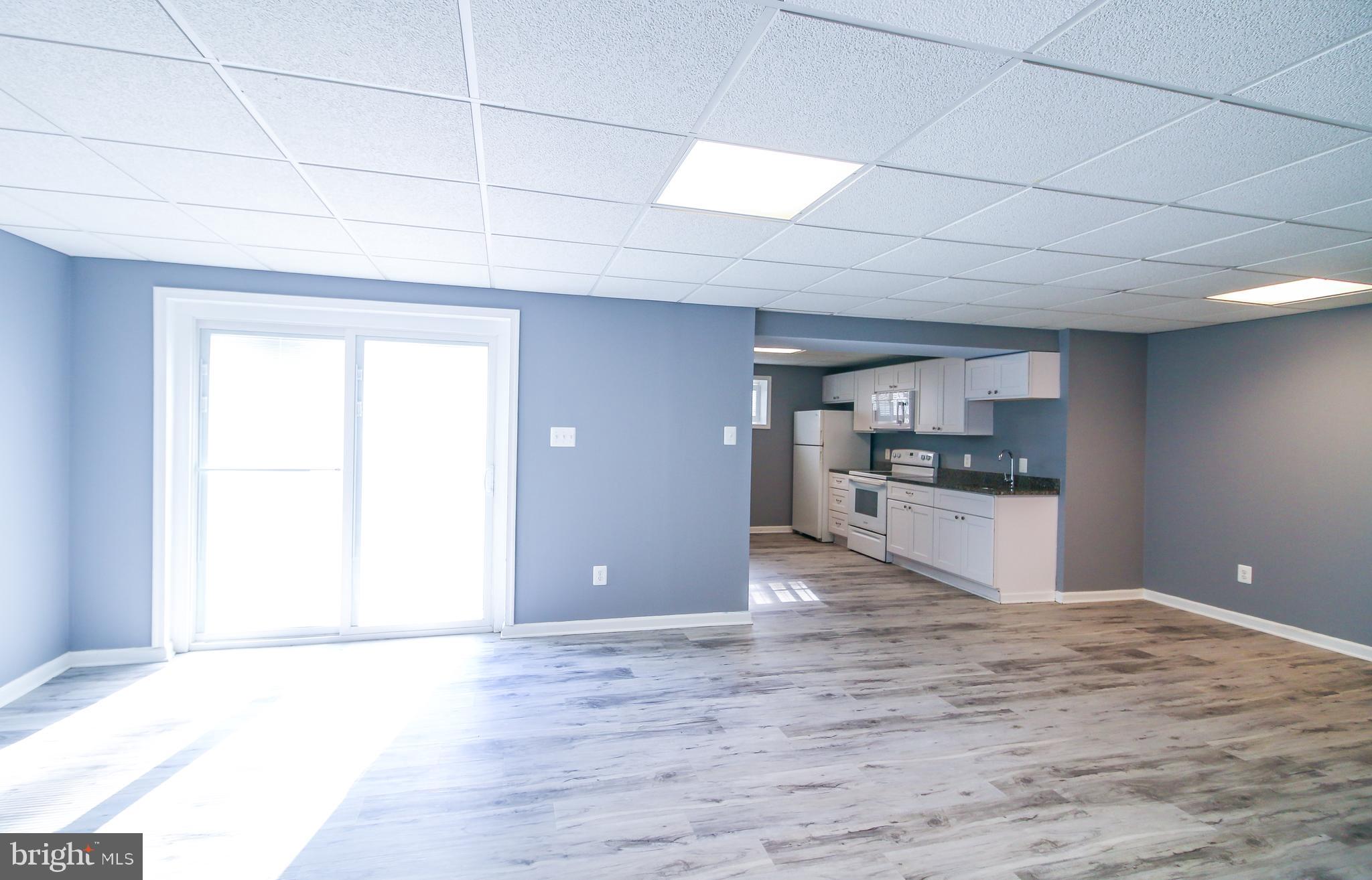 CROSS POINT - Residential