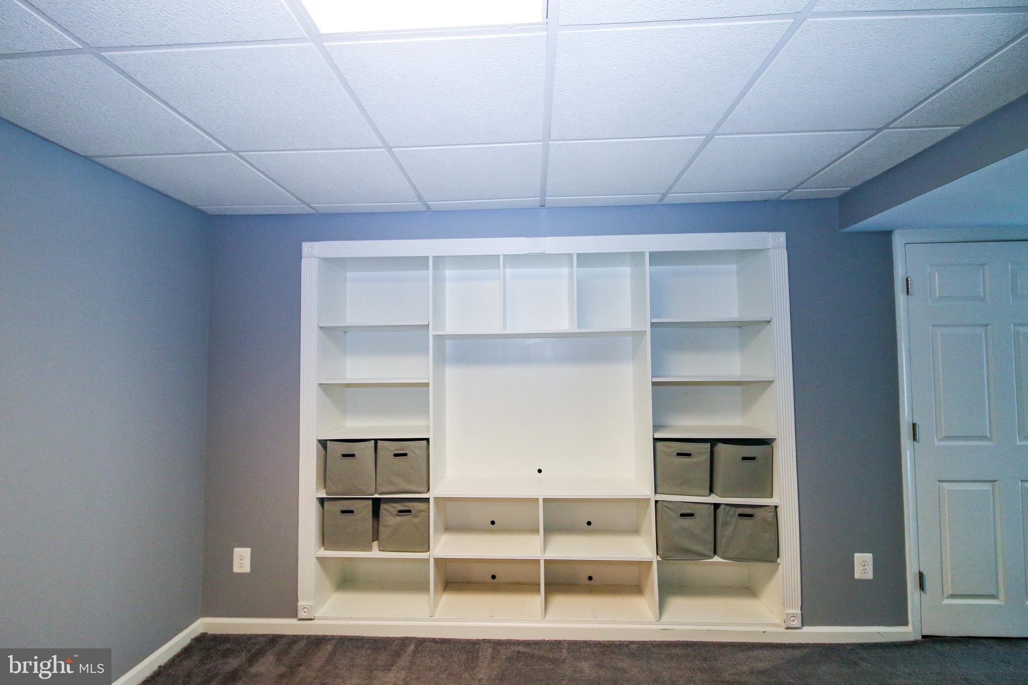 CROSS POINT - Residential