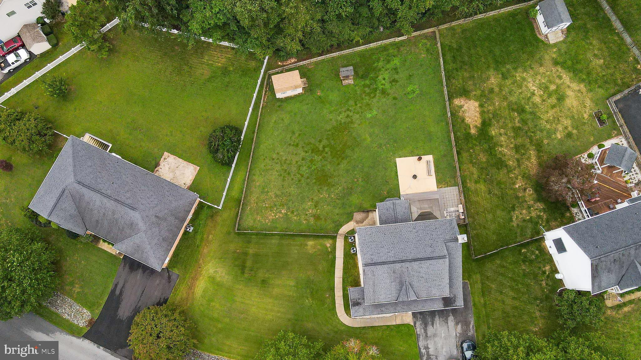 CROSS POINT - Residential