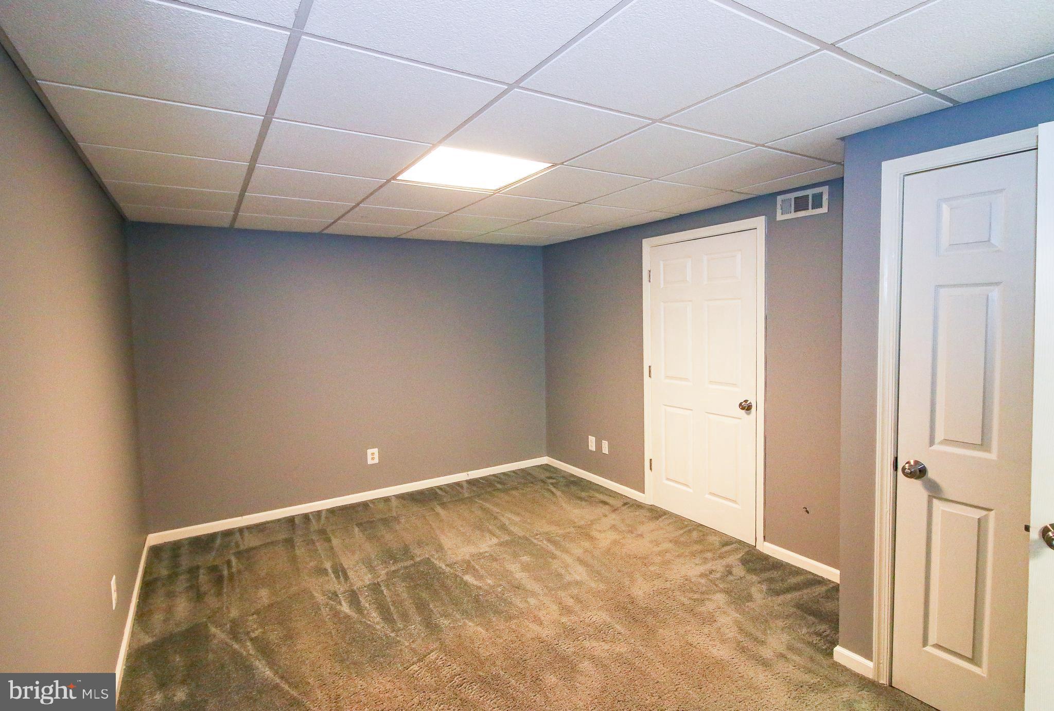 CROSS POINT - Residential