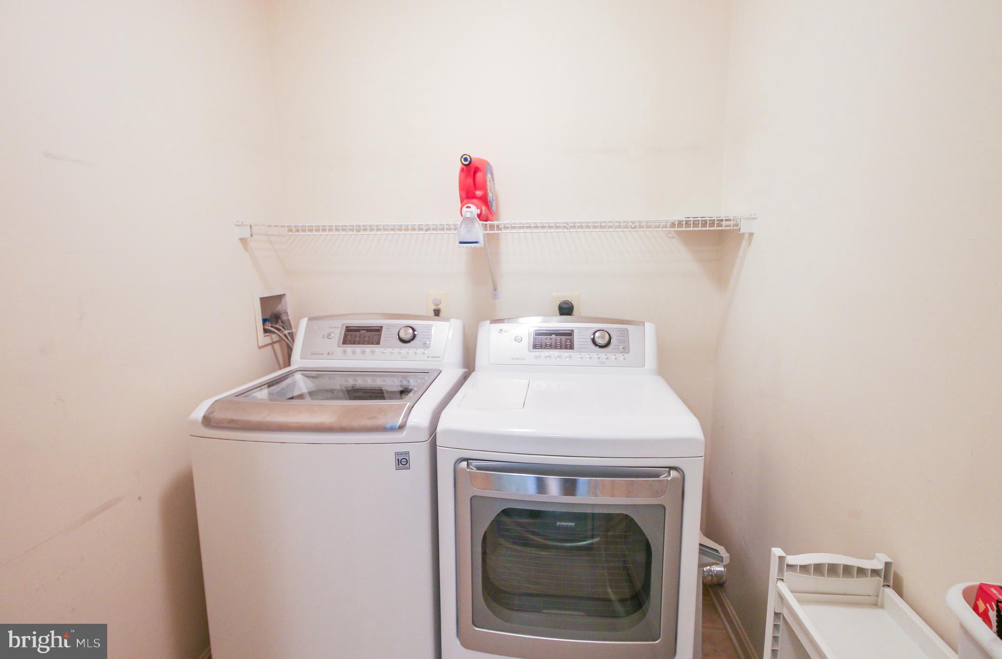 CROSS POINT - Residential