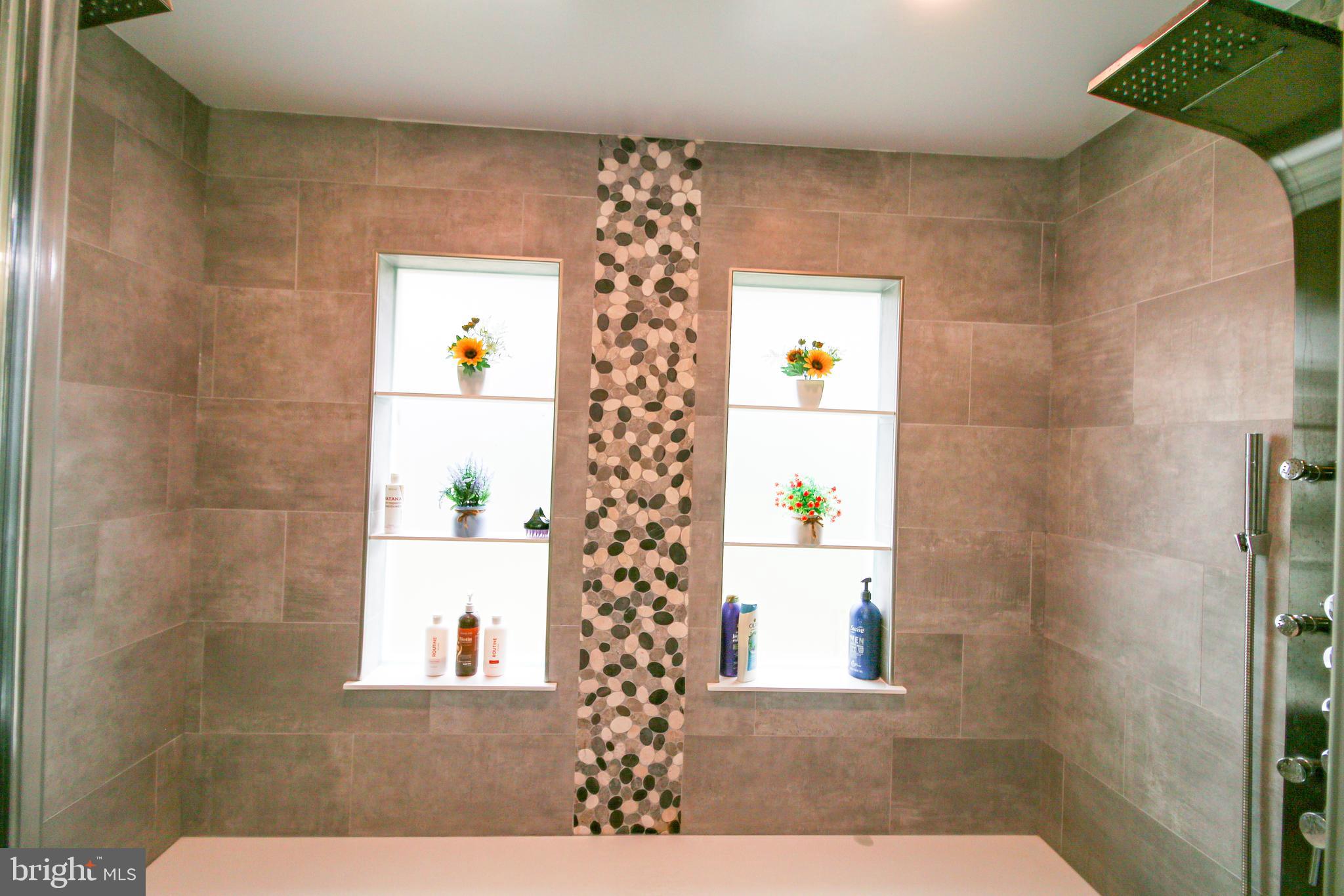 CROSS POINT - Residential