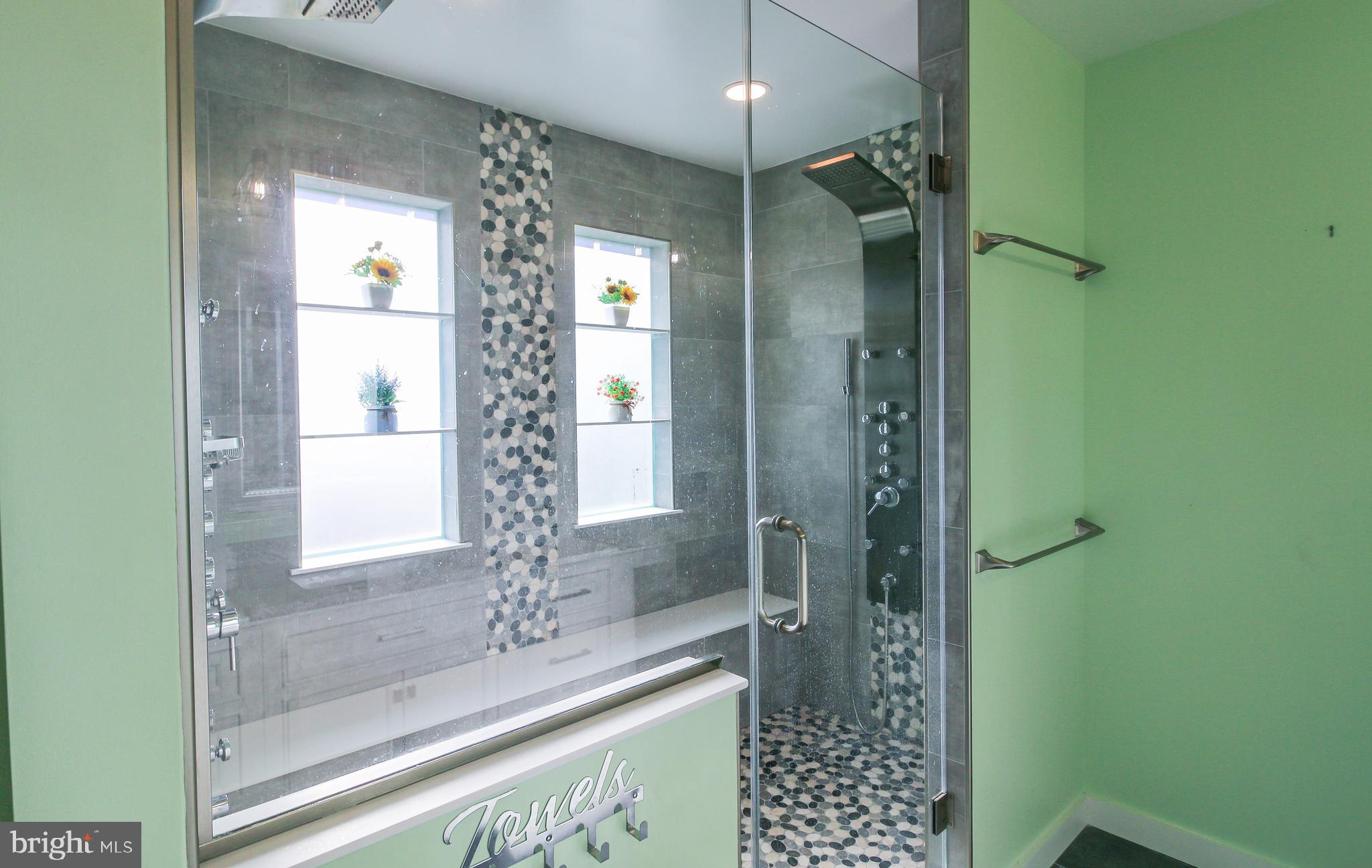 CROSS POINT - Residential