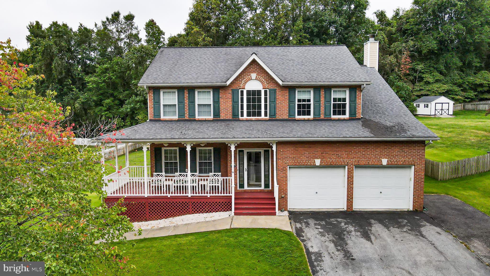 CROSS POINT - Residential