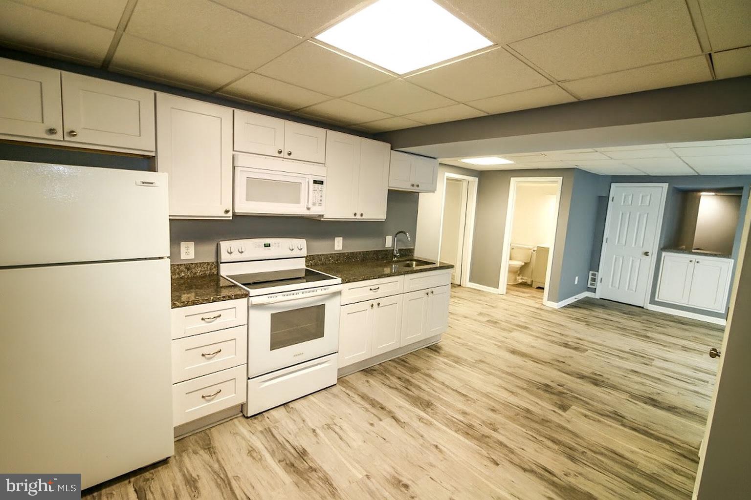 CROSS POINT - Residential