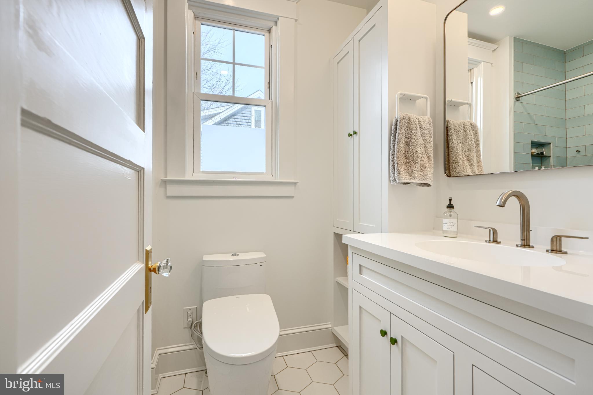 RADNOR WINSTON - Residential