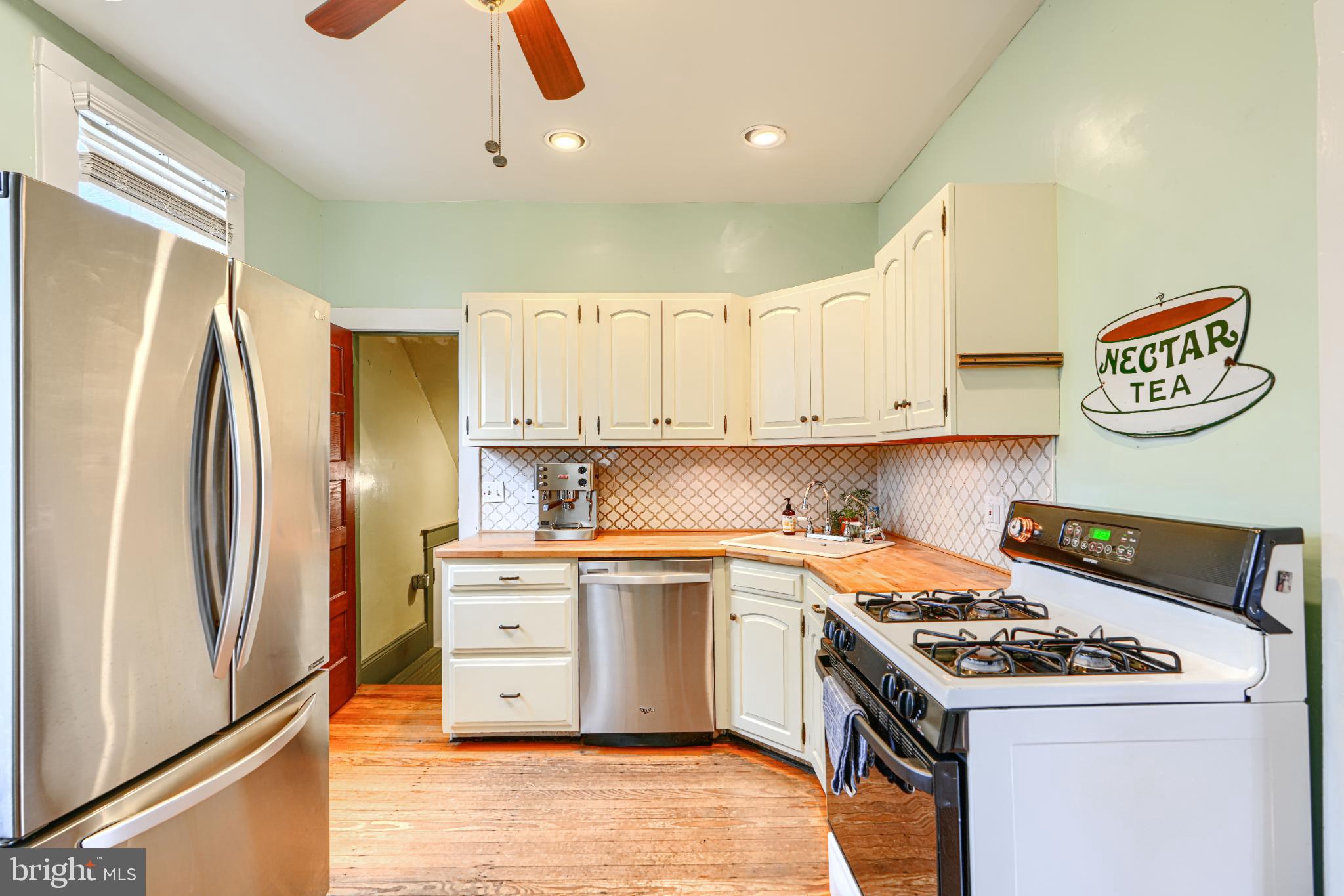 RADNOR WINSTON - Residential