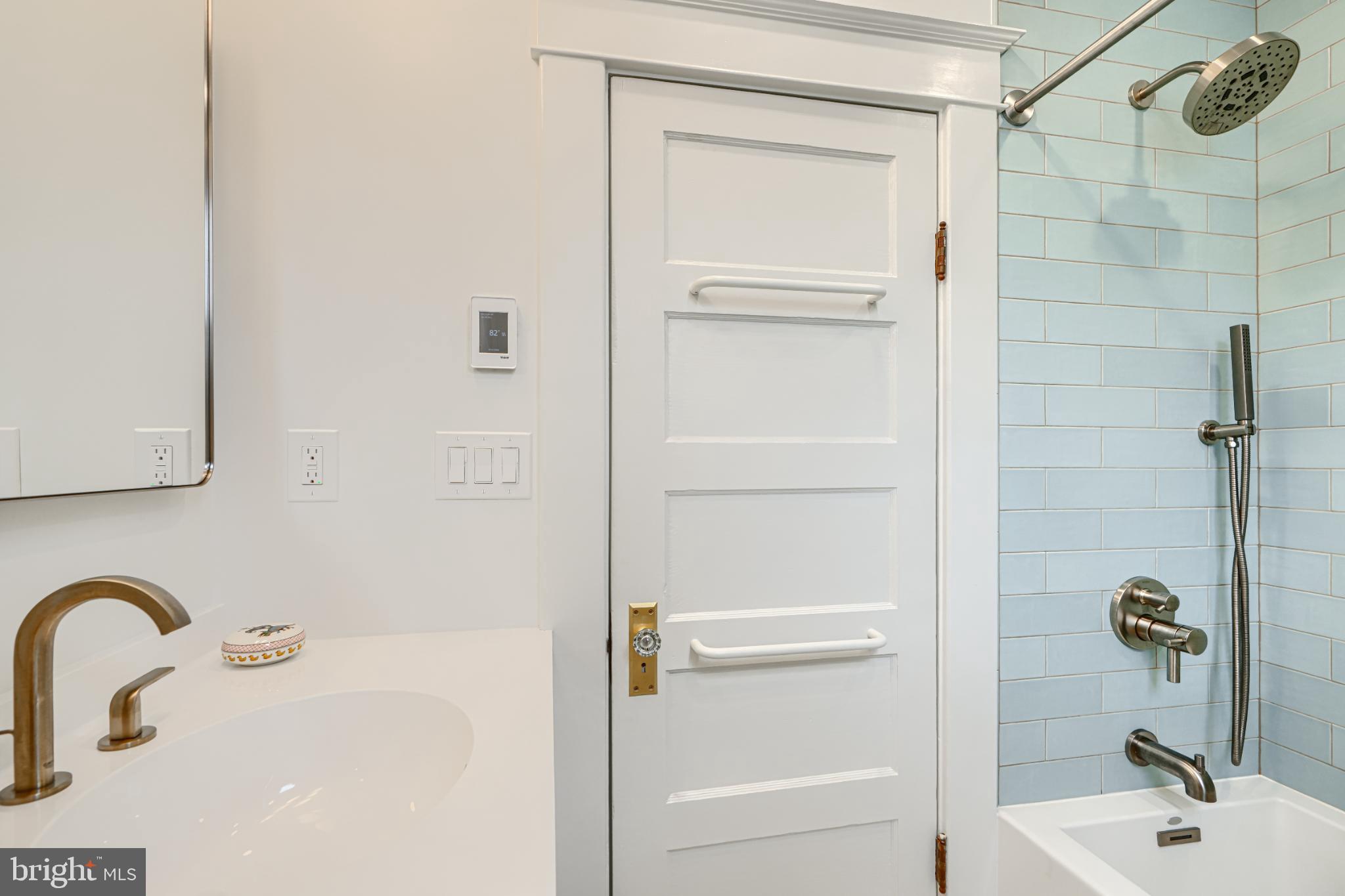 RADNOR WINSTON - Residential