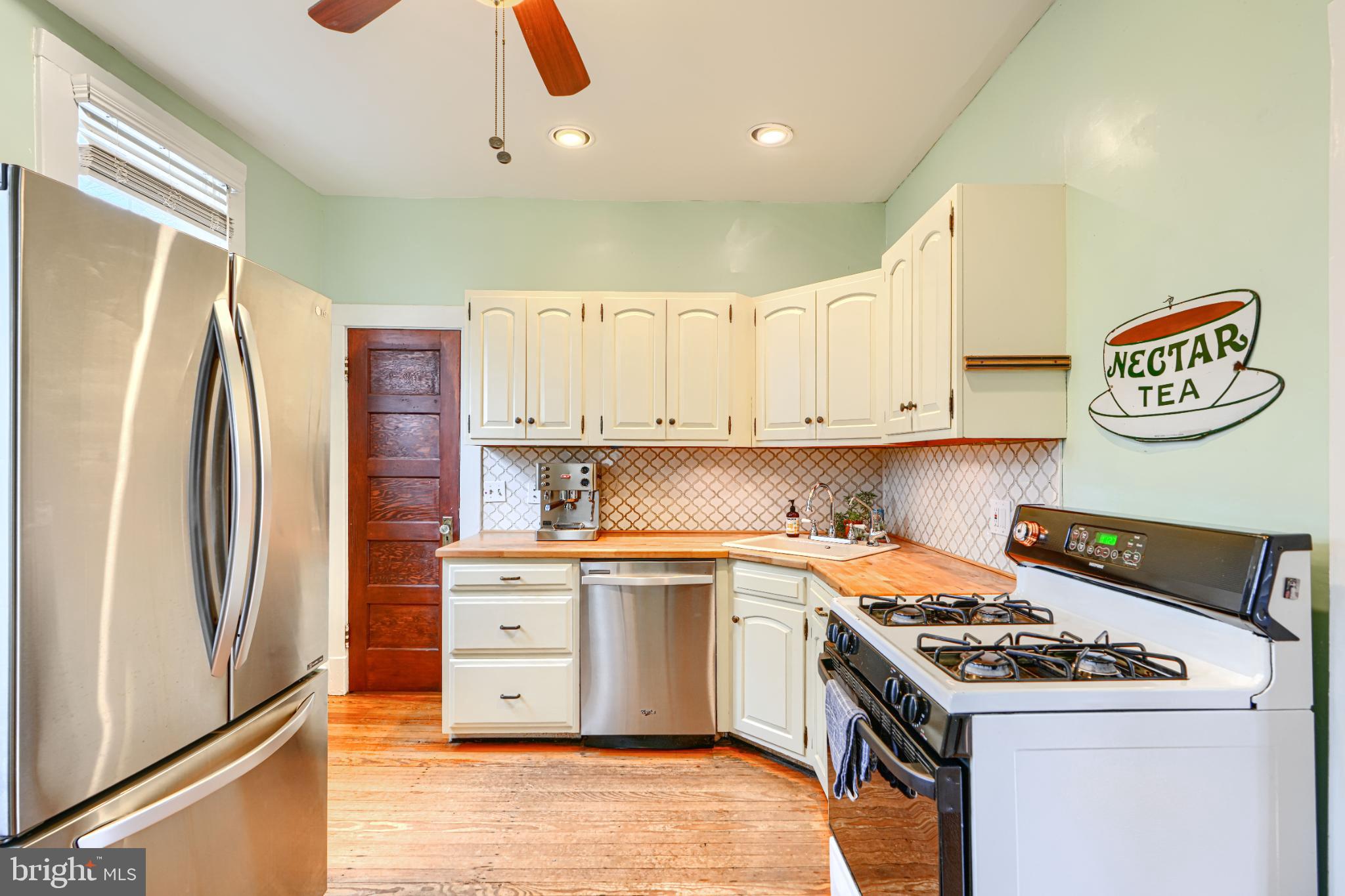 RADNOR WINSTON - Residential