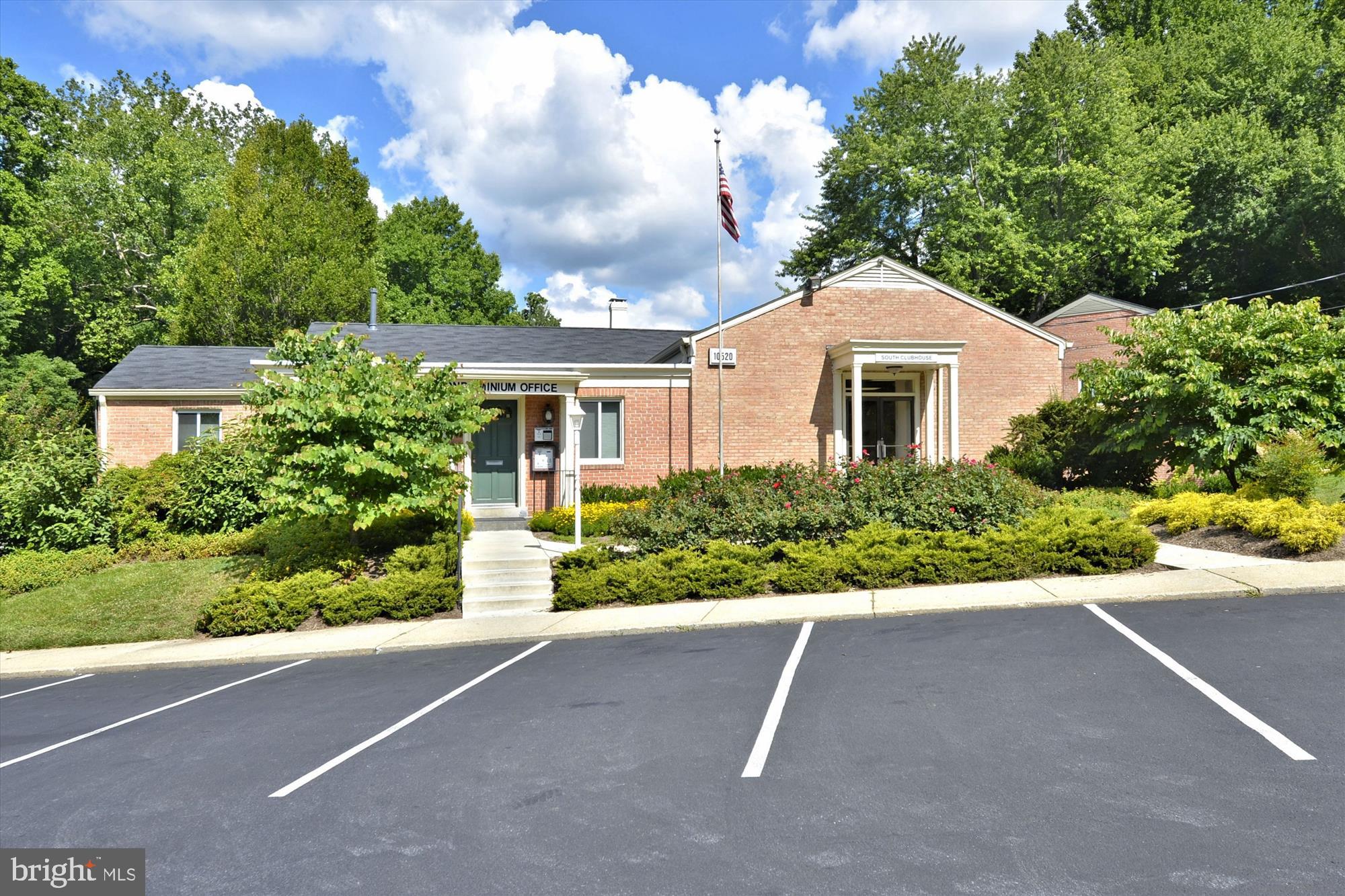 PARKSIDE CONDOMINIUMS - Residential