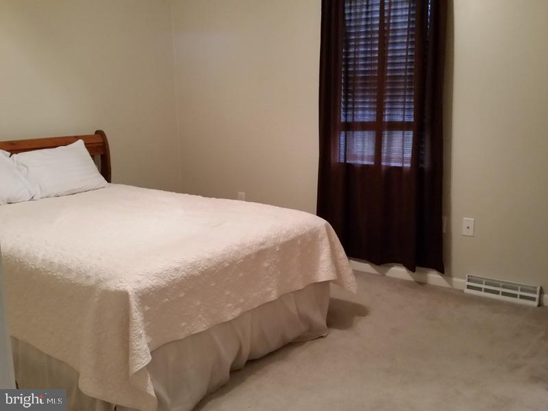 THORNBURY HUNT - Residential