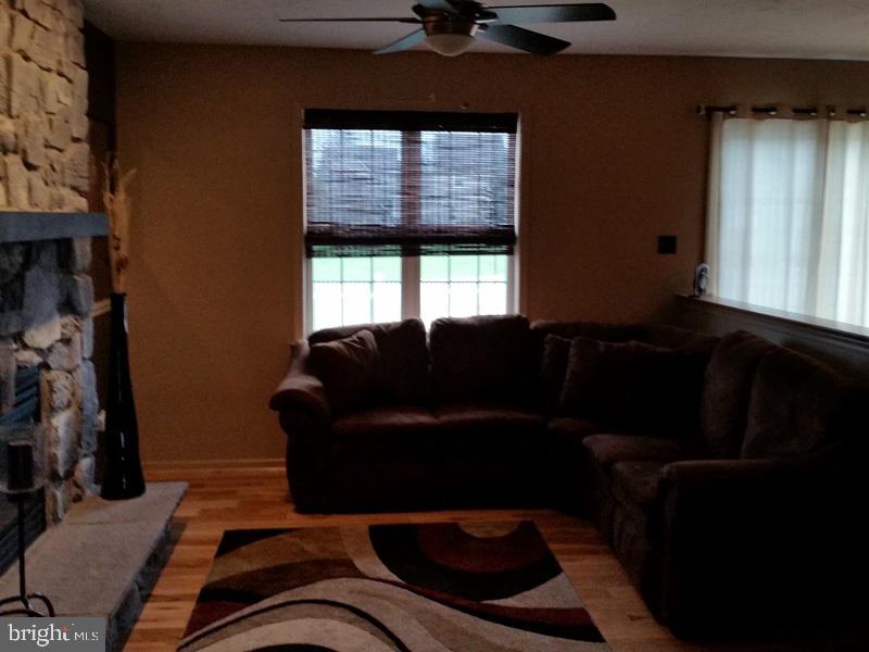 THORNBURY HUNT - Residential