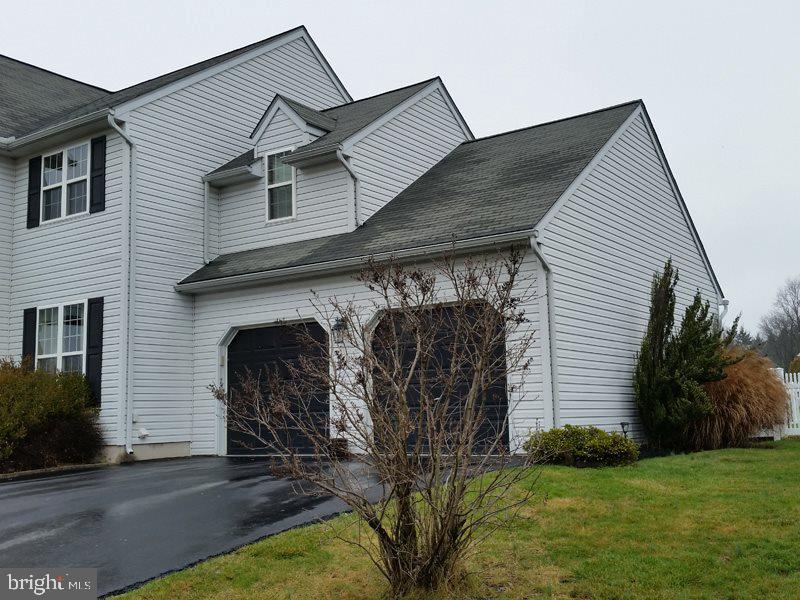 THORNBURY HUNT - Residential