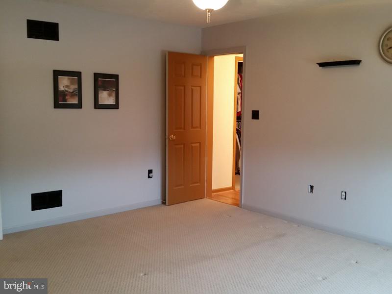 THORNBURY HUNT - Residential