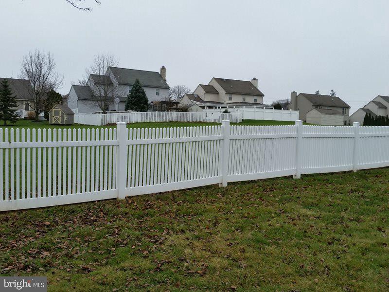 THORNBURY HUNT - Residential