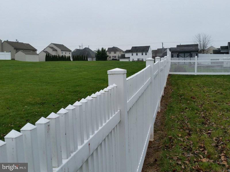 THORNBURY HUNT - Residential