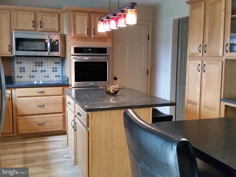 THORNBURY HUNT - Residential