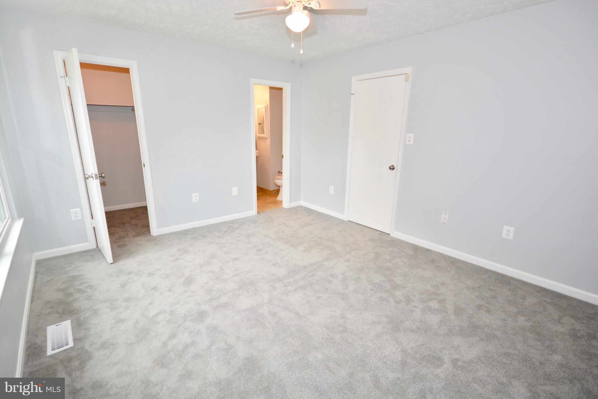 WASHINGTON SQUARE - Residential