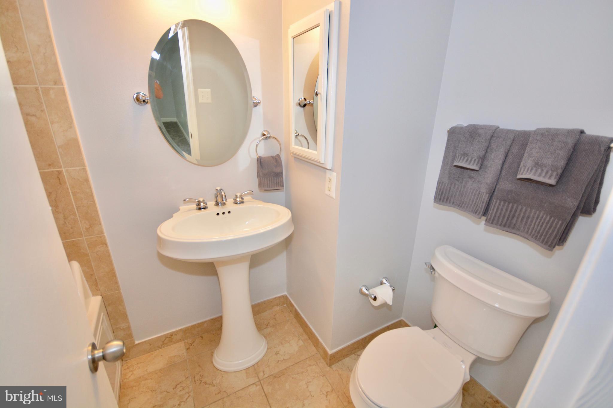 WASHINGTON SQUARE - Residential