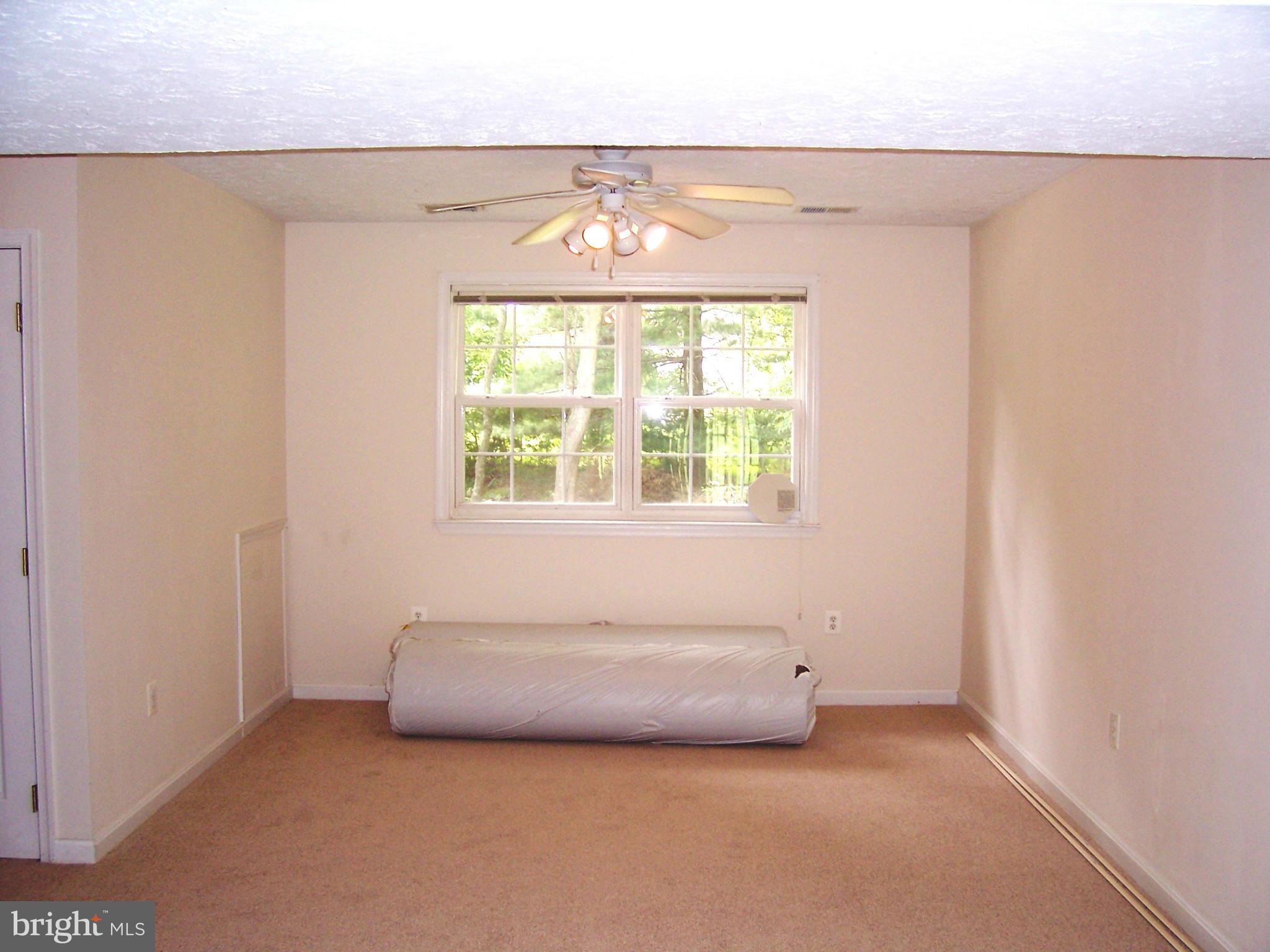 PINE HILL ESTATES - Residential Lease