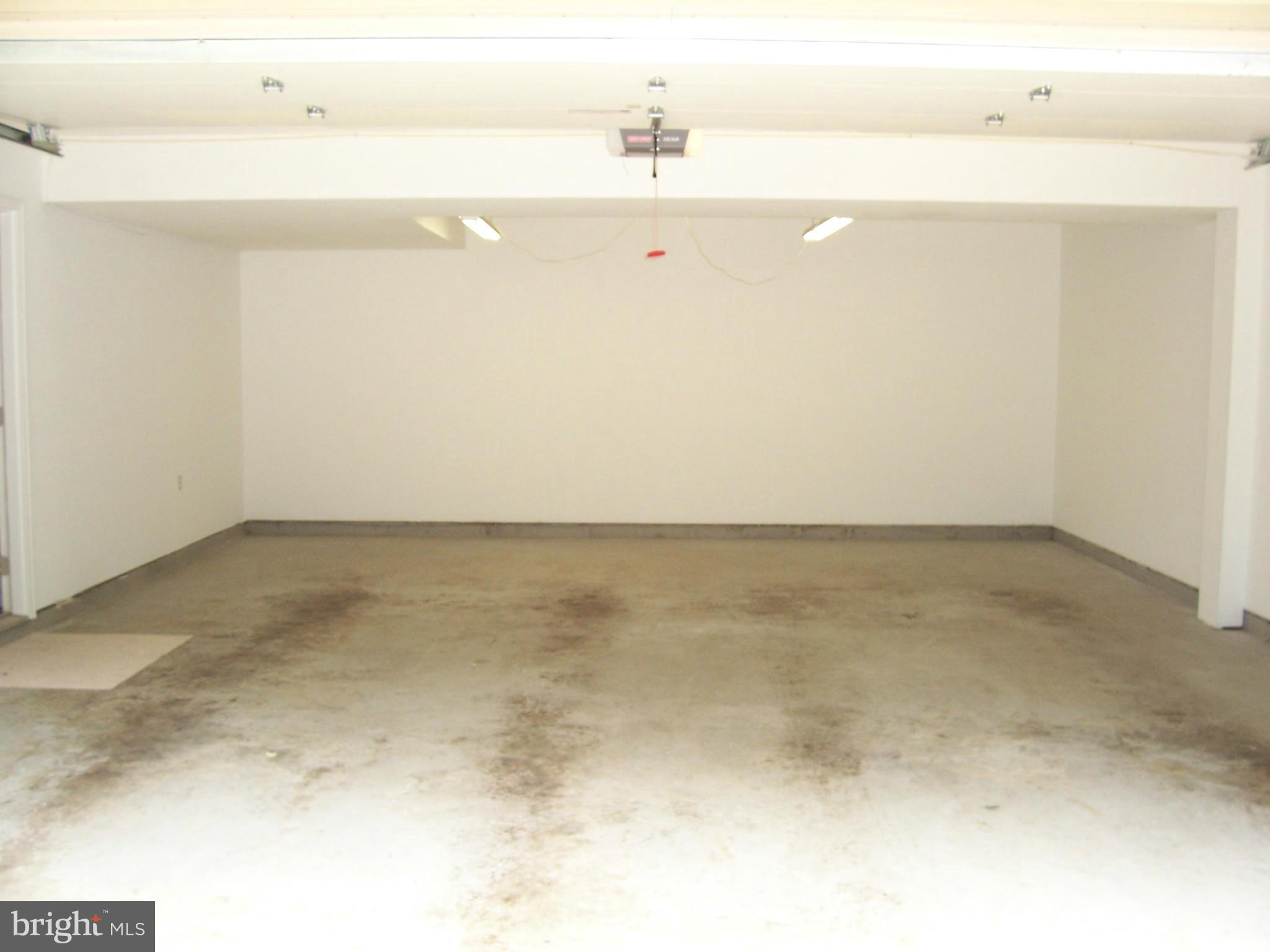 PINE HILL ESTATES - Residential Lease