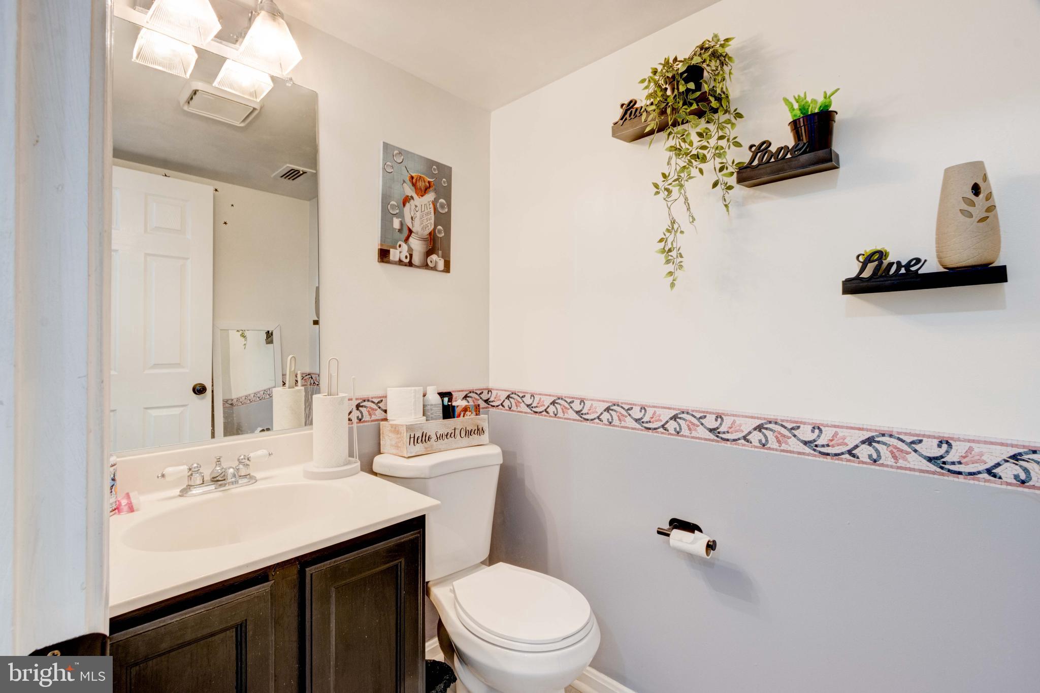 KINGS COUNCIL CONDO - Residential